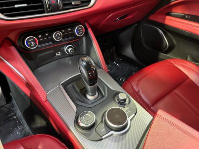 2019 Alfa Romeo Stelvio — photo 15 view
