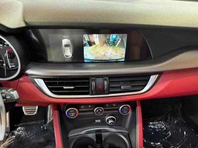 2019 Alfa Romeo Stelvio — photo 11 view