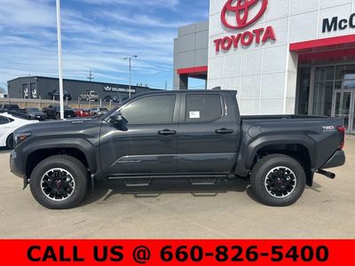 2025 Toyota Tacoma i-FORCE MAX - Photo 7