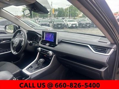2025 Toyota RAV4 - Photo 23