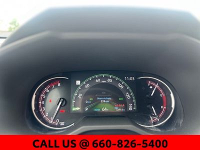 2025 Toyota RAV4 - Photo 14