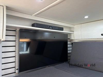 2025 Pleasure-Way PLATEAU XLRB — photo 17 view