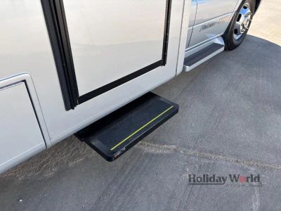 2025 Pleasure-Way PLATEAU XLRB — photo 21 view