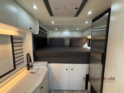 2025 Pleasure-Way PLATEAU XLRB — photo 15 view
