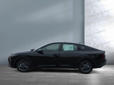 2026 Kia K4 — rear three-quarter view