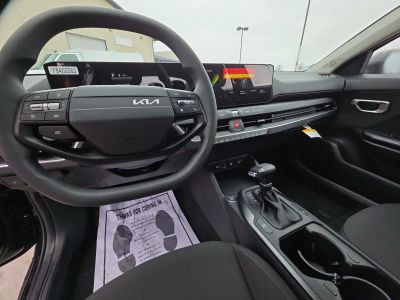 2026 Kia K4 — photo 12 view