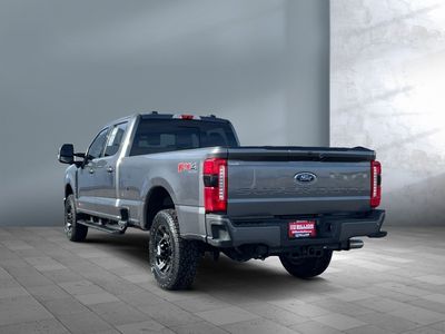 2024 Ford Super Duty F-350 SRW — interior view