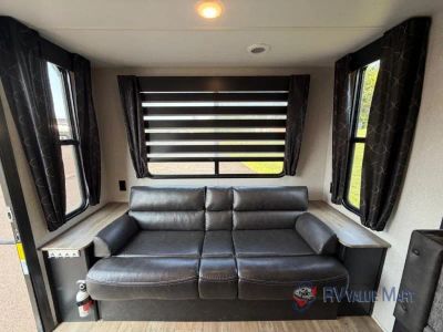 2021 Forest River RV Cherokee Grey Wolf — photo 12 view