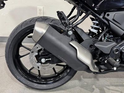 2026 CFMOTO 300SS - Photo 12