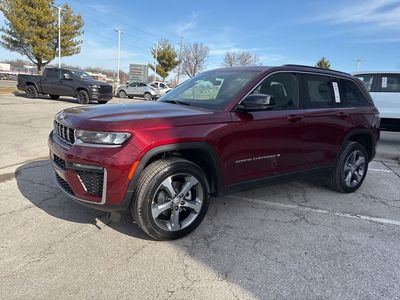 2026 Jeep Grand Cherokee - Photo 14