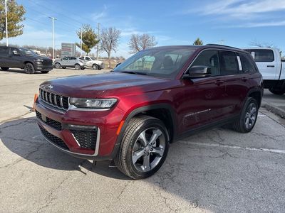 2026 Jeep Grand Cherokee - Photo 13