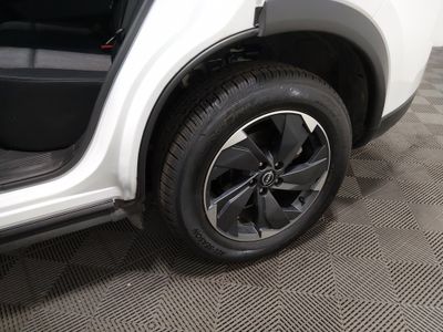 2024 Nissan Rogue — photo 10 view