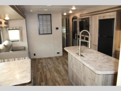 2019 Coachmen Catalina Legacy - Photo 8