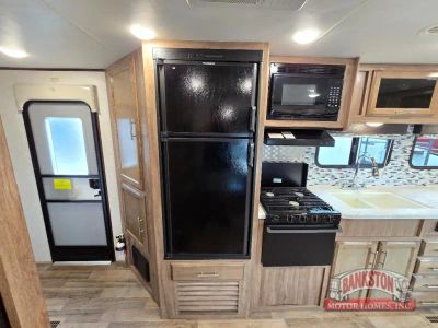 2019 Jay Feather 24RL — photo 15 view