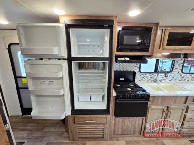 2019 Jay Feather 24RL — photo 16 view