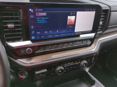 2024 Chevrolet Silverado 1500 — photo 12 view