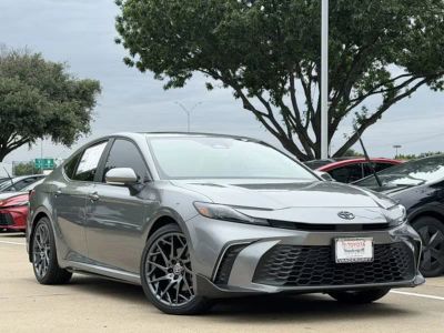 2026 Toyota Camry - Photo 2
