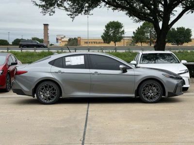 2026 Toyota Camry - Photo 3