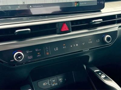 2025 Kia Sorento — photo 14 view