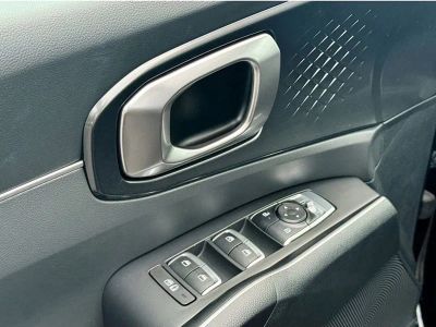 2025 Kia Sorento — photo 16 view