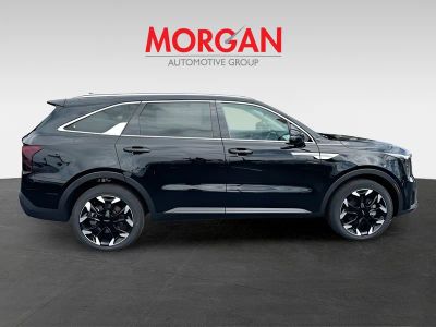 2025 Kia Sorento — photo 8 view
