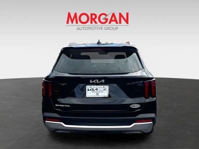 2025 Kia Sorento — engine compartment view