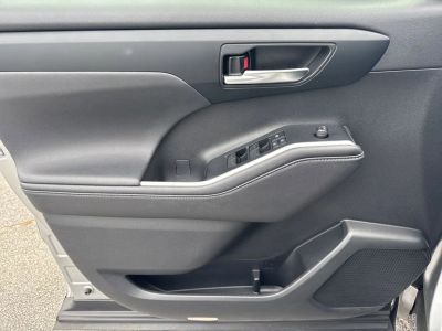 2020 Toyota Highlander - Photo 10
