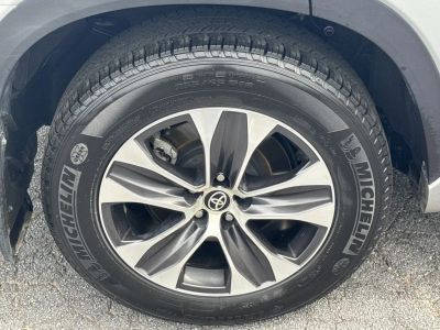 2020 Toyota Highlander - Photo 17
