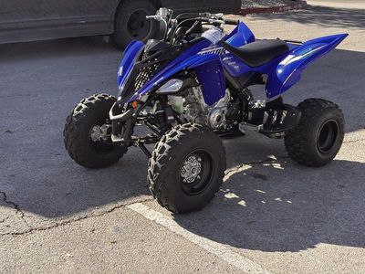 2026 Yamaha Raptor 700R — engine compartment view