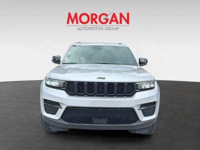 2024 Jeep Grand Cherokee — photo 8 view
