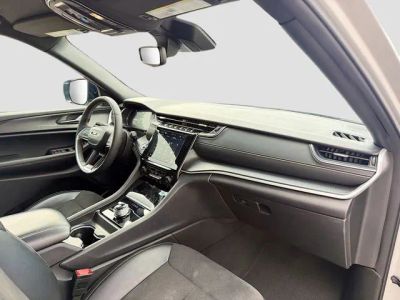2024 Jeep Grand Cherokee — photo 14 view