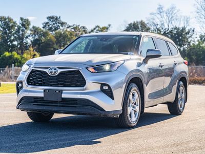 2024 Toyota Highlander - Photo 2
