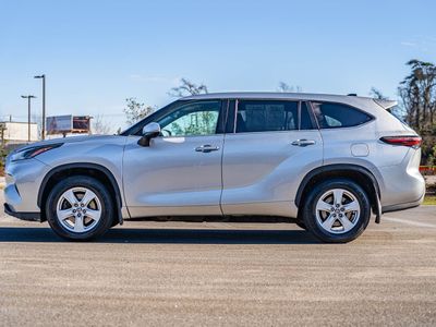 2024 Toyota Highlander - Photo 3