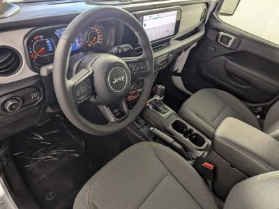 2026 Jeep Wrangler — photo 12 view