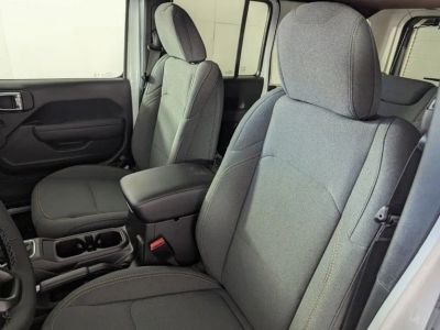 2026 Jeep Wrangler — photo 11 view