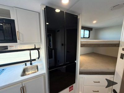 2026 Grand Design Transcend One - Photo 20