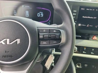 2025 Kia Sportage — photo 17 view