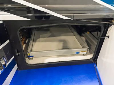 2026 Fleetwood DISCOVERY LXE — photo 27 view