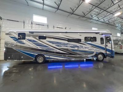 2026 Fleetwood DISCOVERY LXE — photo 21 view