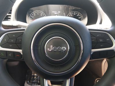 2023 Jeep Renegade - Photo 12
