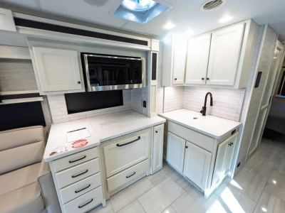 2026 Tiffin ALLEGRO BAY — photo 11 view