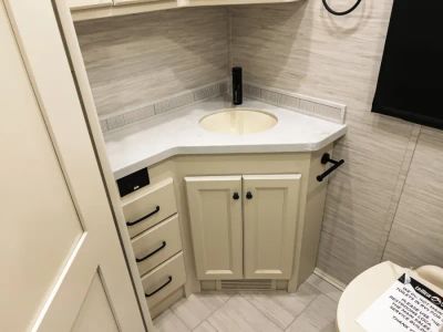 2026 Tiffin ALLEGRO BAY — photo 18 view