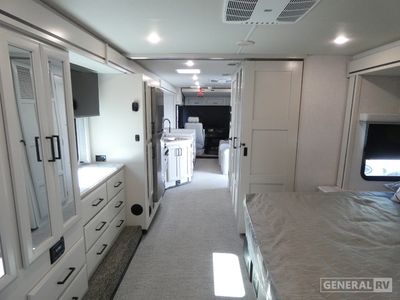 2026 Holiday Rambler Admiral - Photo 6