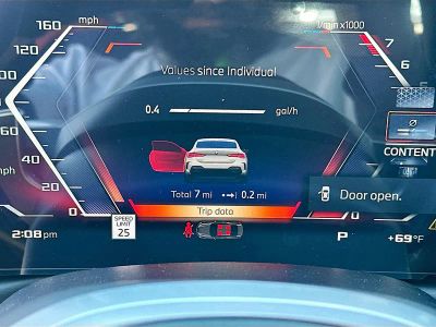 2026 BMW 4 Series — photo 9 view