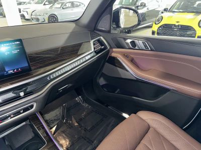 2026 BMW X5 — photo 30 view