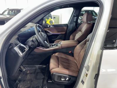 2026 BMW X5 — photo 19 view