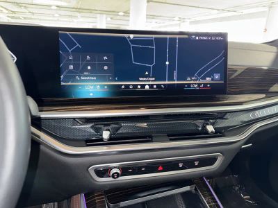 2026 BMW X5 — photo 26 view