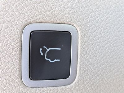 2024 Chrysler Pacifica - Photo 12