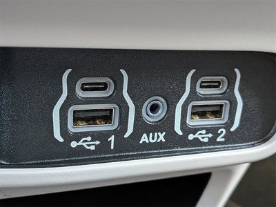 2024 Chrysler Pacifica - Photo 22