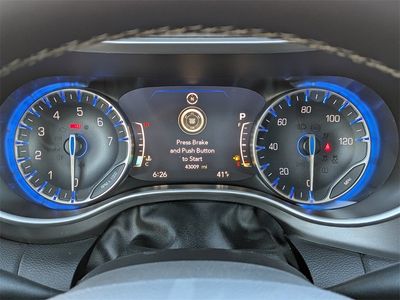 2024 Chrysler Pacifica - Photo 27